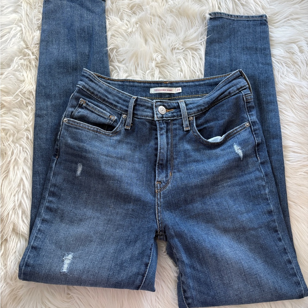 721 High Rise Skinny Levi’s